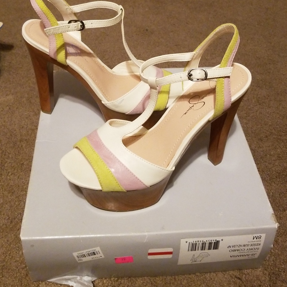 Jessica Simpson platform heels